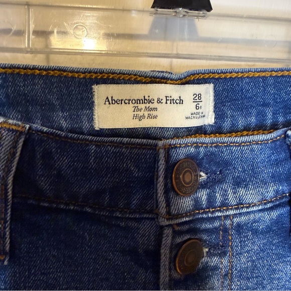 ABERCROMBIE The Mom High Rise Jeans Button Fly Raw Hem Medium-Dark Wash 6 Reg - Picture 5 of 5